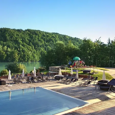 Ośrodek wypoczynkowy Europarcs Rosental 4*