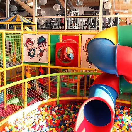Ośrodek wypoczynkowy Europarcs Rosental 4*